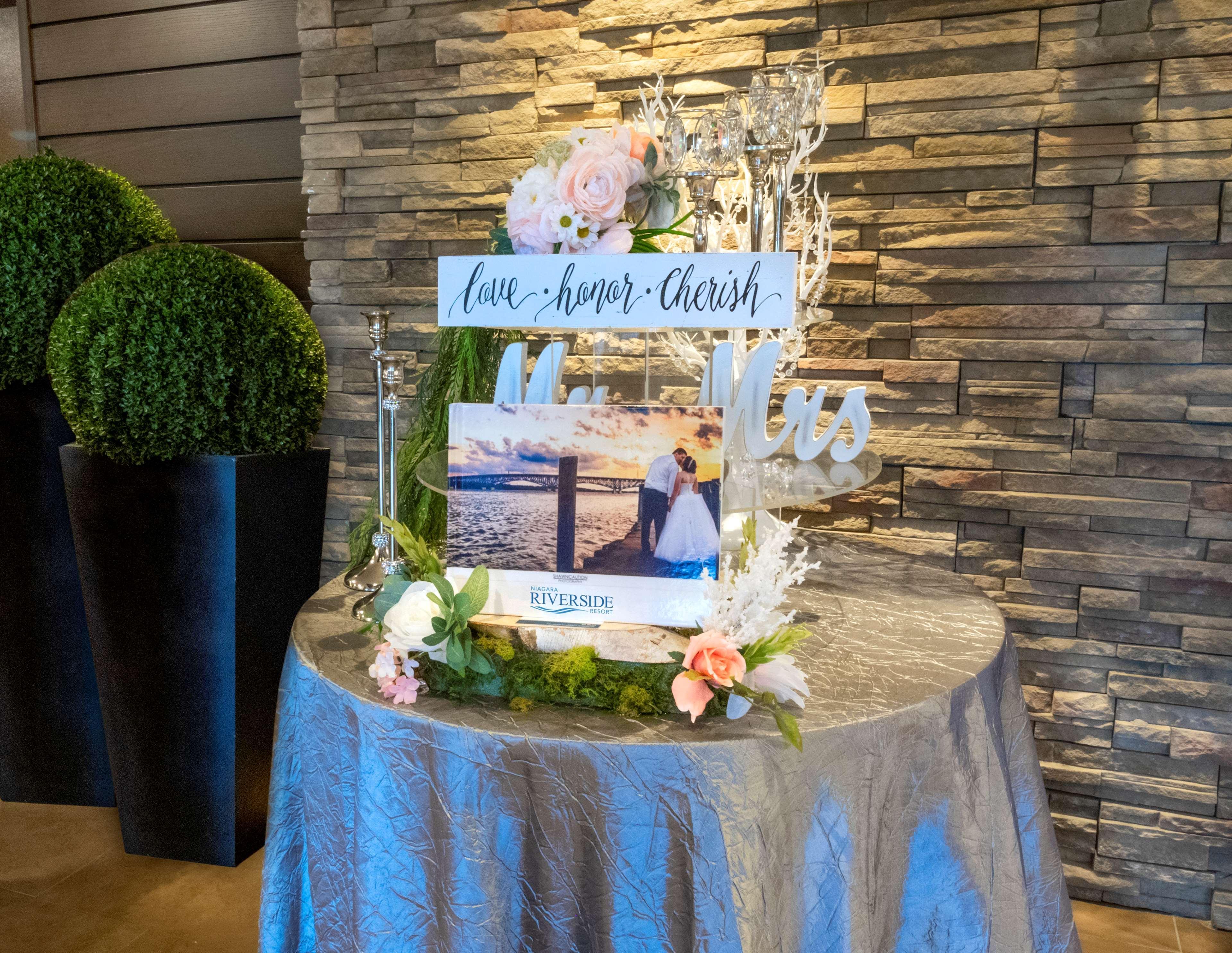 Crowne Plaza Niagara Falls Ny - Riverside By Ihg Удобства фото